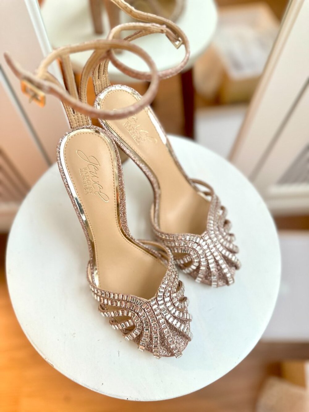 Badgley Mischka Jewel Polly Ankle Strap Pumps US 6 | Rose Gold Rhinestone Heels